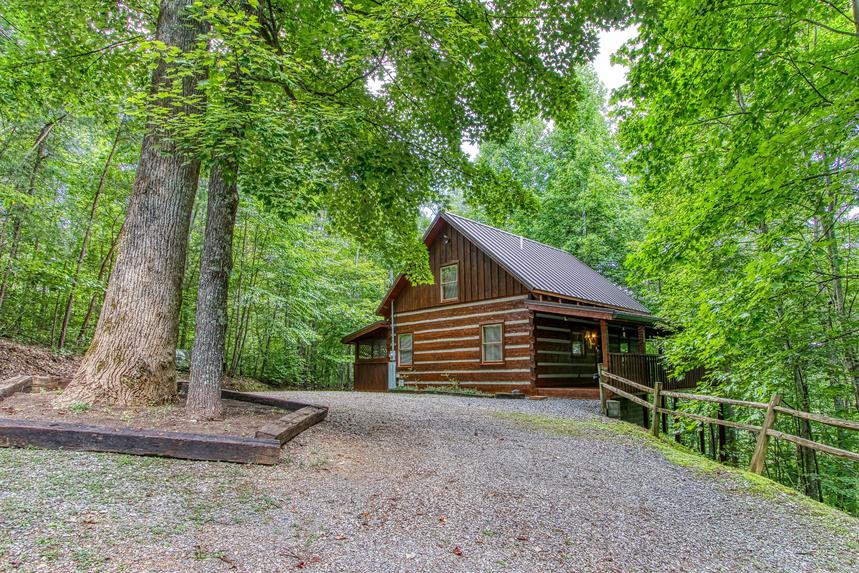 Cozy Mountain Hideaway